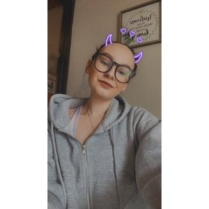 Meet your Posher, Courtney